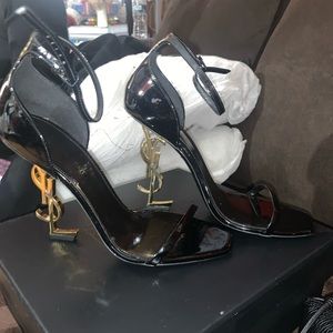Saint Laurent Opyum patent-leather sandals Heel